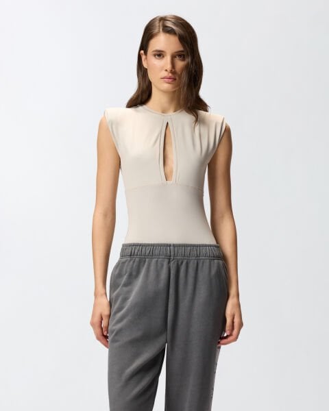 Cut Out Detaylı Body