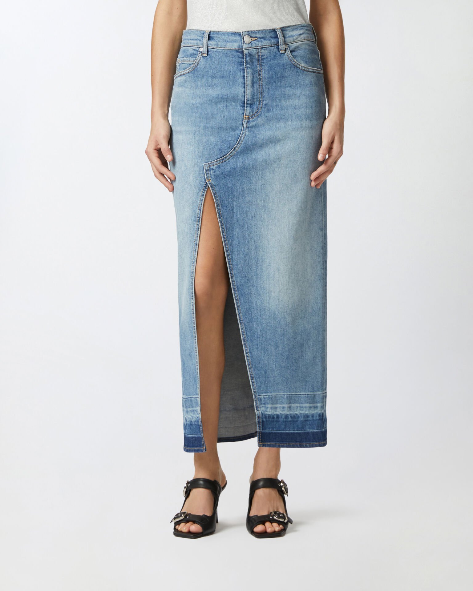 Yırtmaç Detaylı Maxi Denim Etek